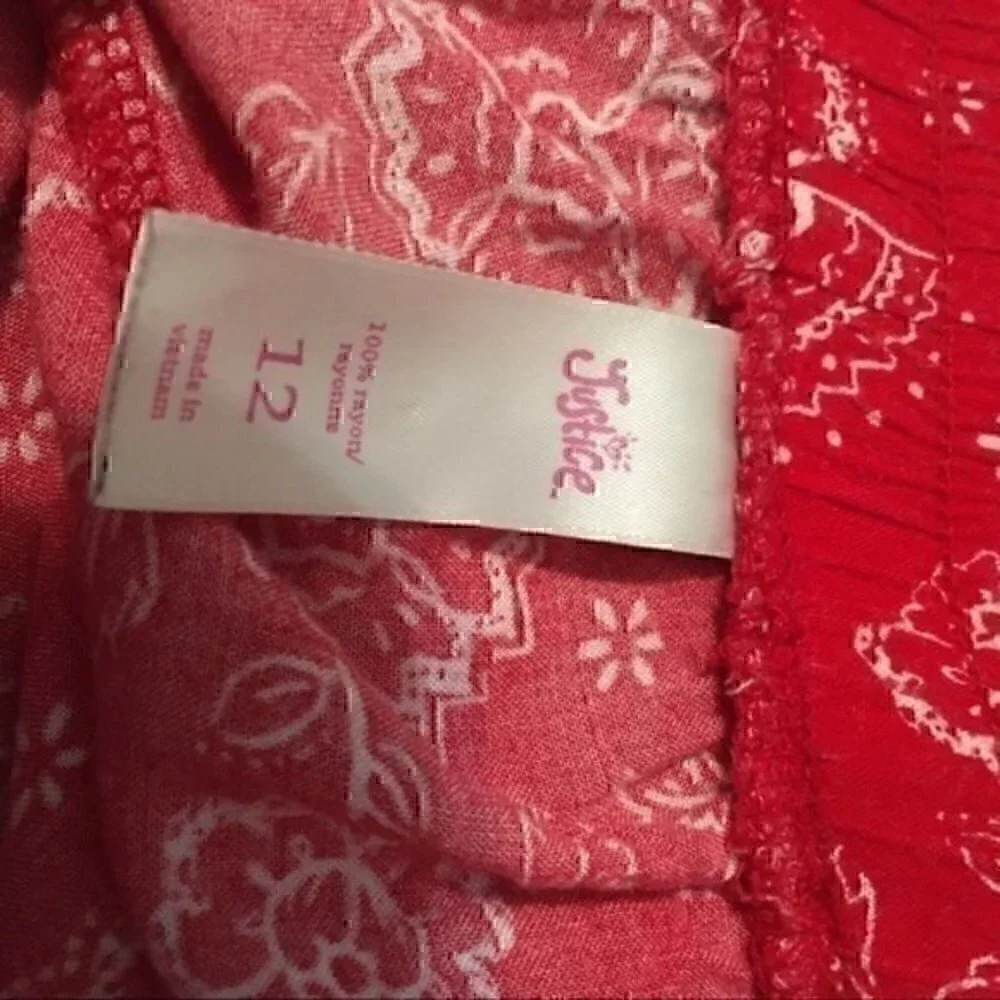 Justice Girls size 12 boho red flowered shorts